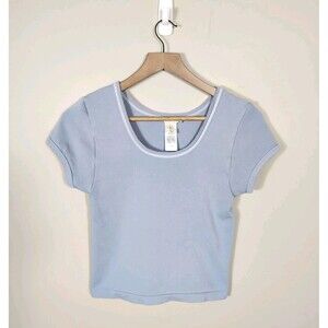 Minimalist Fitted Scoop Neck Tee Size L Stretchy Capsule Wardrobe Basic Clean